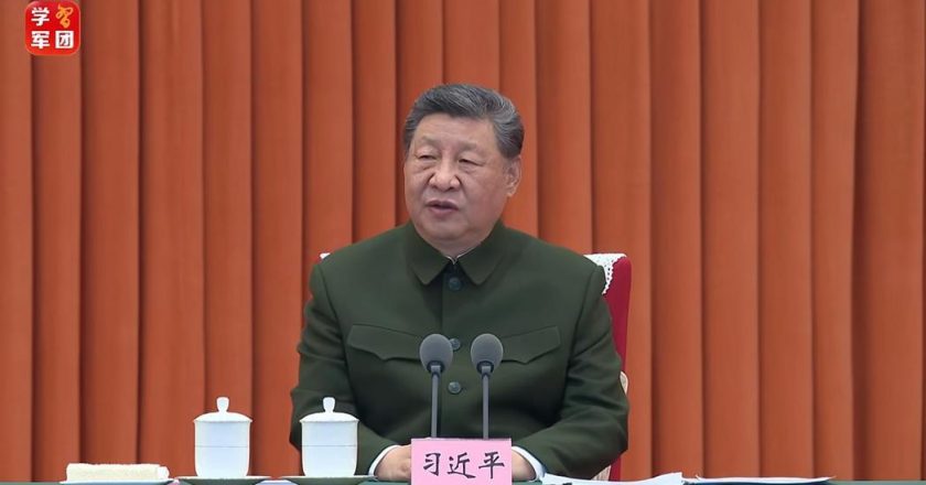 春节前夕 习近平慰问中共解放军部队