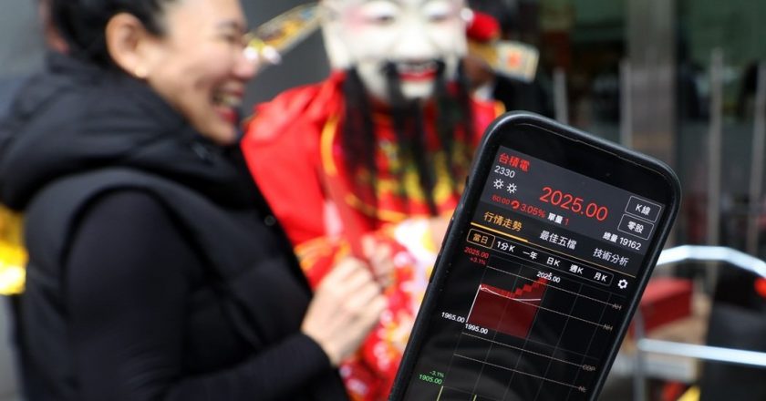 台积电中场休息上演2000保卫战 法人建议后续布局这么做