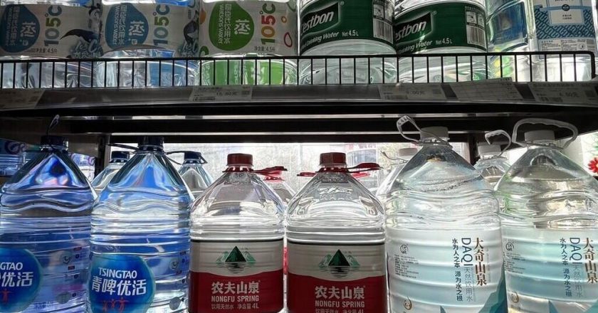 卖水,在中国是一门致富的大好生意