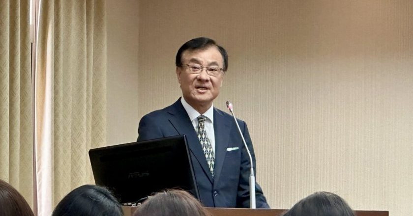 苏嘉全任海基会董事长后首备询 透露赖总统交付的任务