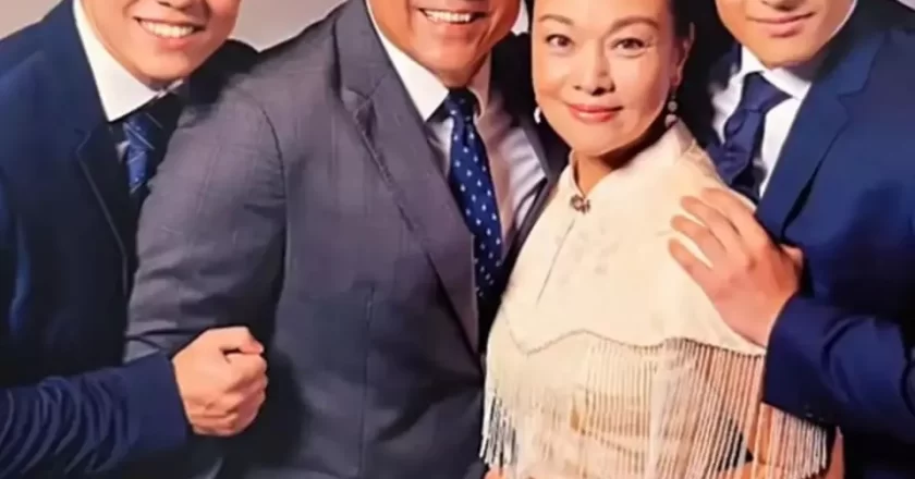 史可俩儿子真帅,18岁豹子身高超190很壮实,大儿子随母姓长得像爹