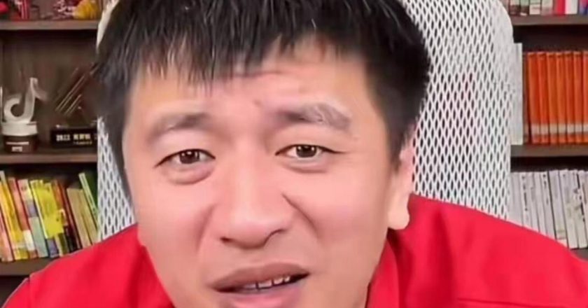 张雪峰前女友哭红双眼发声 分手隐情首次曝光