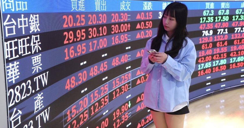 AI仍为主流 指数高点看个股表现