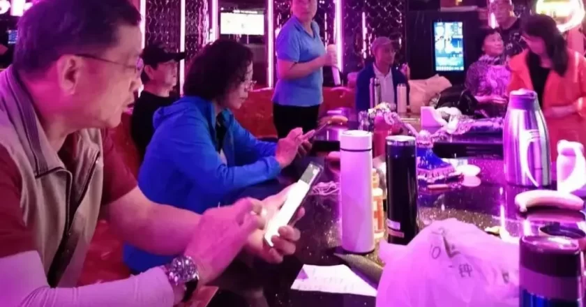 上海率先走出这步棋,释放什么信号