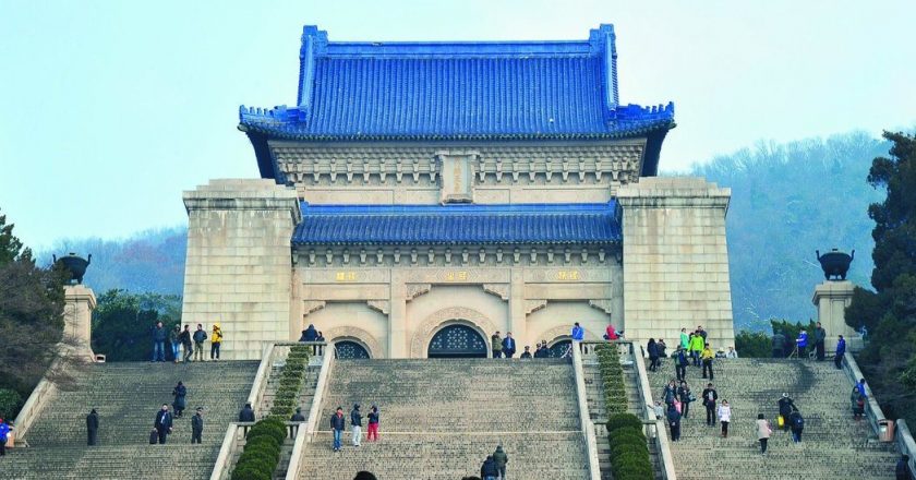 国民党主席时隔10年再访陆 陆学者:国共两党高层重启交往