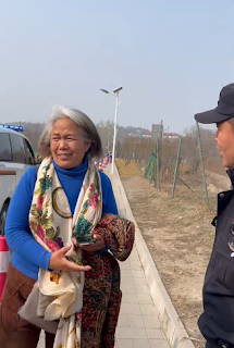 人权捍卫者林春芬、李玉凤到北京福田公墓祭奠杨佳竟被行政拘留7天