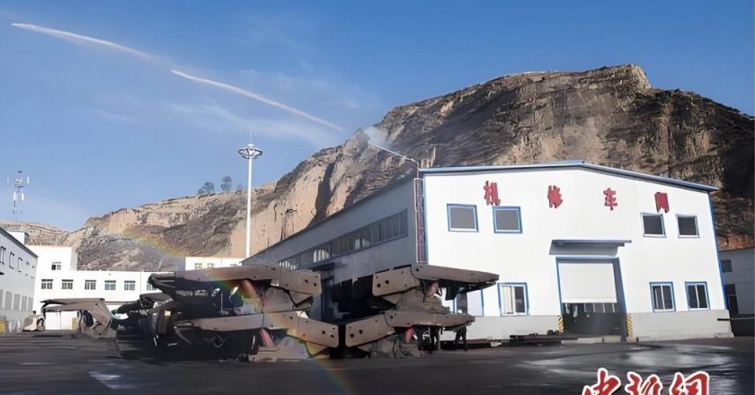 山西中煤关家崖煤业发生冒顶事故 4人被困遇难
