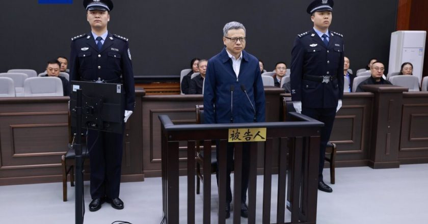 「政府一个子儿都没出」夺冠摩托车创办人张雪吐真言 陆官媒忙解释
