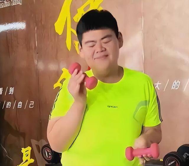 中国首胖切胃暴瘦480斤，成名后抛妻，下场曝光