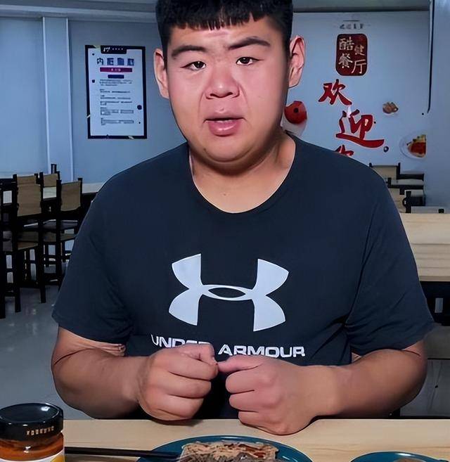 中国首胖切胃暴瘦480斤，成名后抛妻，下场曝光