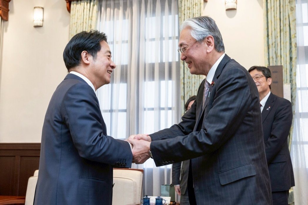 赖清德总统3月16日接见日本「日华议员恳谈会」会长古屋圭司众议员一行后不久,大陆... 赖清德总统3月16日接见日本「日华议员恳谈会」会长古屋圭司众议员一行后不久,大陆...
