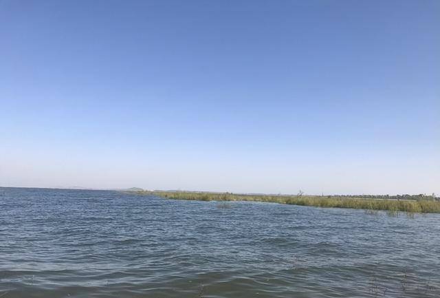 中国荒漠中挖出亚洲最大水库 成瀚海明珠