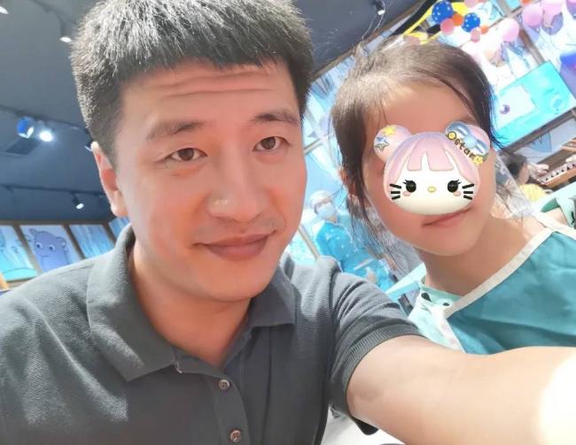 张雪峰前妻终于发声，首度回应女儿状态