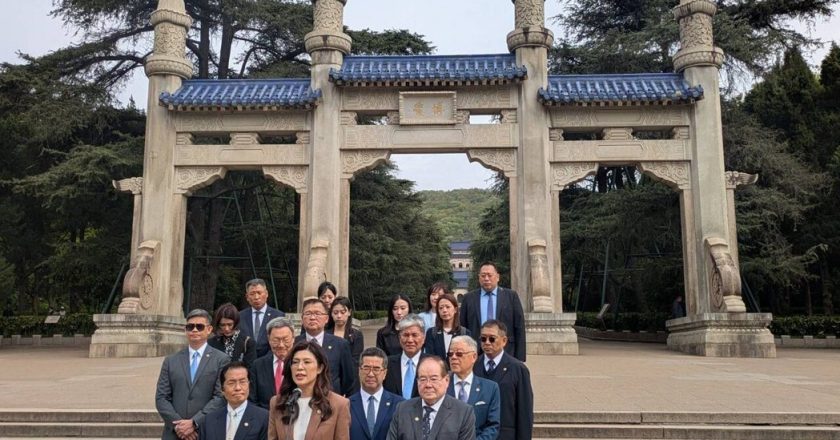 郑丽文中山陵谈话提及「中华民国」 陆委会:陆媒根本不会报导