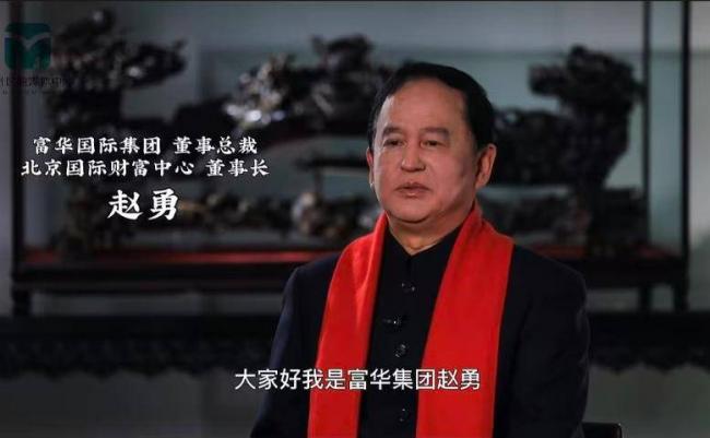 迟重瑞陈丽华全家福曝光，4个儿女都很优秀