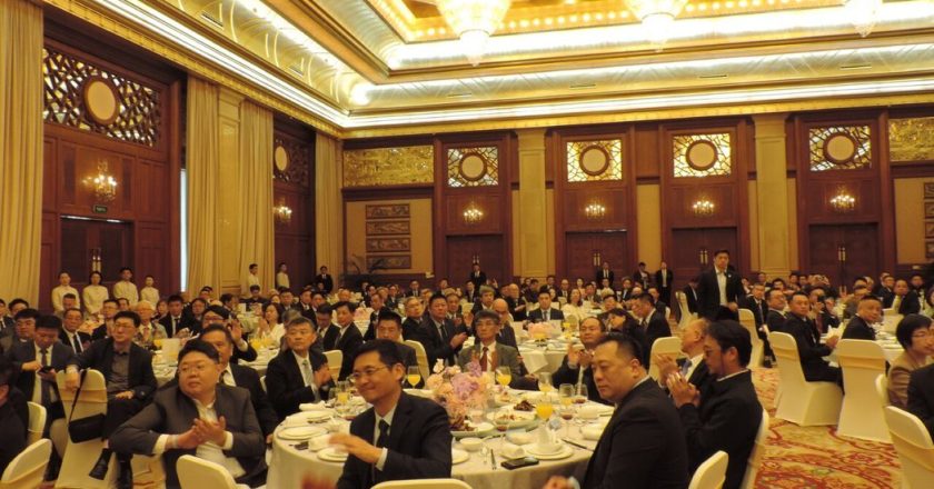 郑丽文台企联午宴 台商：发言讲到心坎 重燃希望