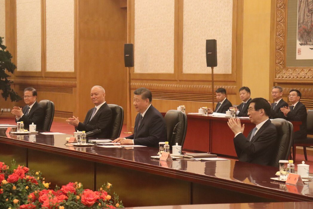郑习会 习近平 记者廖士锋/摄影 郑习会 习近平 记者廖士锋/摄影