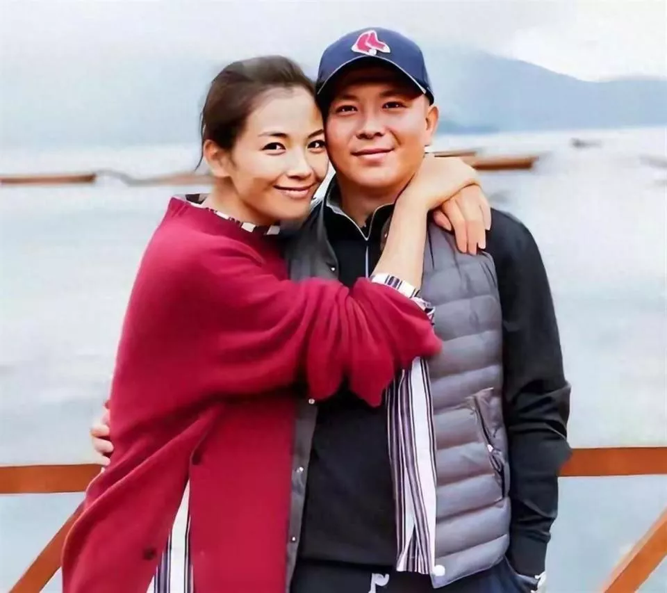 他曾与刘涛同床共枕4年，如今年过六旬依旧未娶