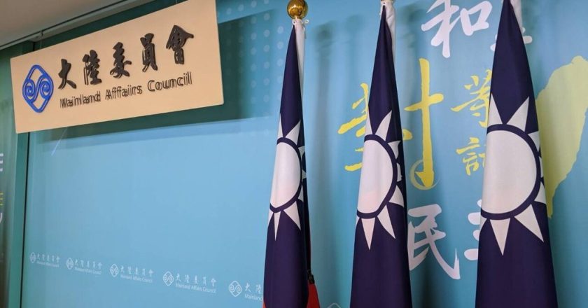 北京抛10利多 陆委会:糖衣毒药,凸显「养套杀」本质