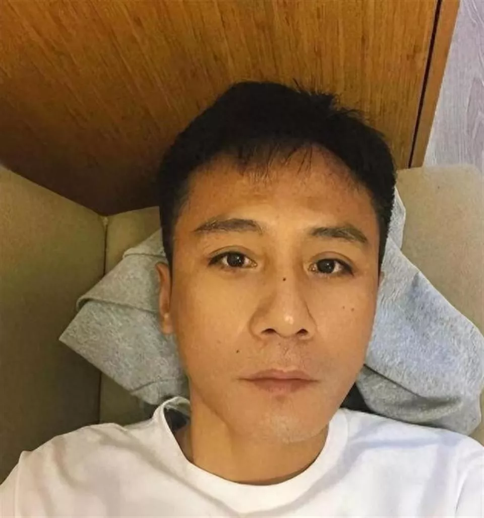 刘烨:妻子患重病3年不接戏,如今妻子47像57仍不离不弃