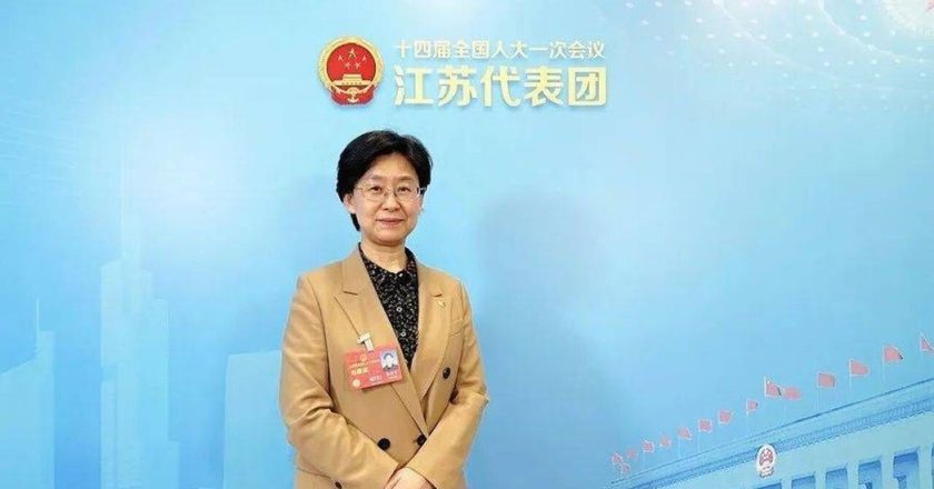 陆全国人大公报首度揭露 练月琴涉严重违纪违法