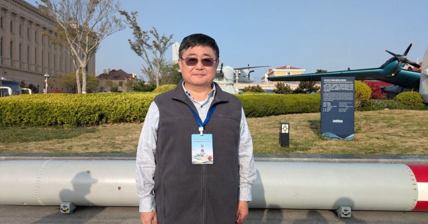 解读共军052D舰艇编队过航横当水道 吕礼诗:应对日舰过台海