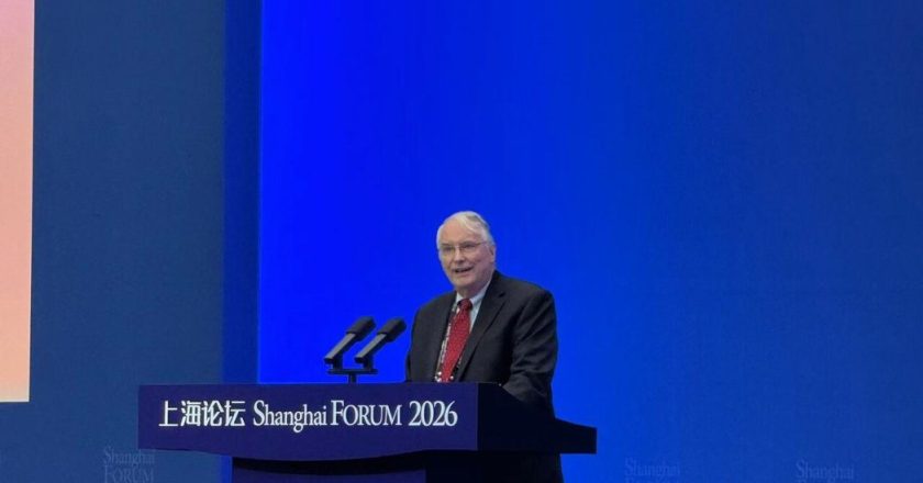 国际纷争谁挺身而出?美前情报官员:等美国人改变时代轨迹不切实际