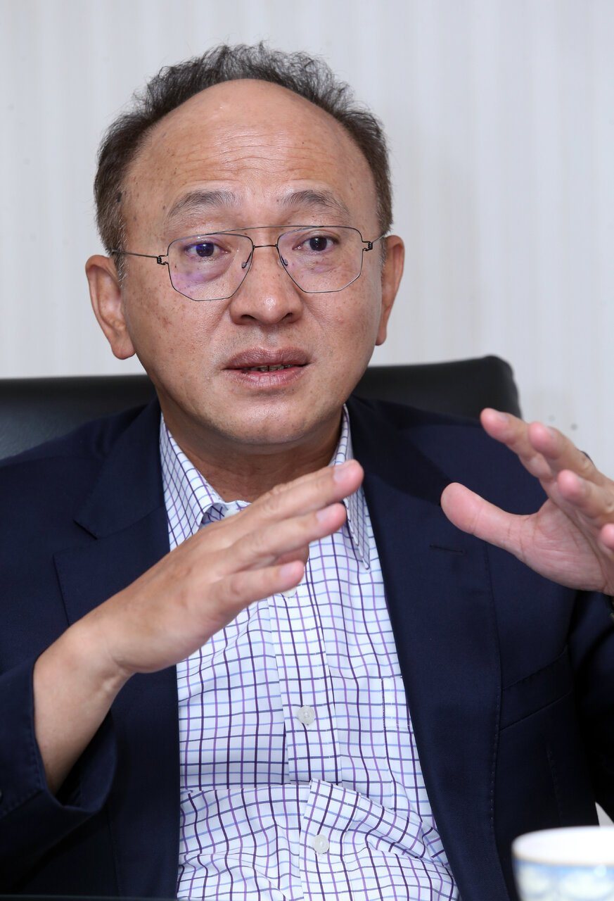 台股今天开盘后在台积电带动下强势大涨,一度冲破4万点大关。记者余承翰/摄影 台股今天开盘后在台积电带动下强势大涨,一度冲破4万点大关。记者余承翰/摄影