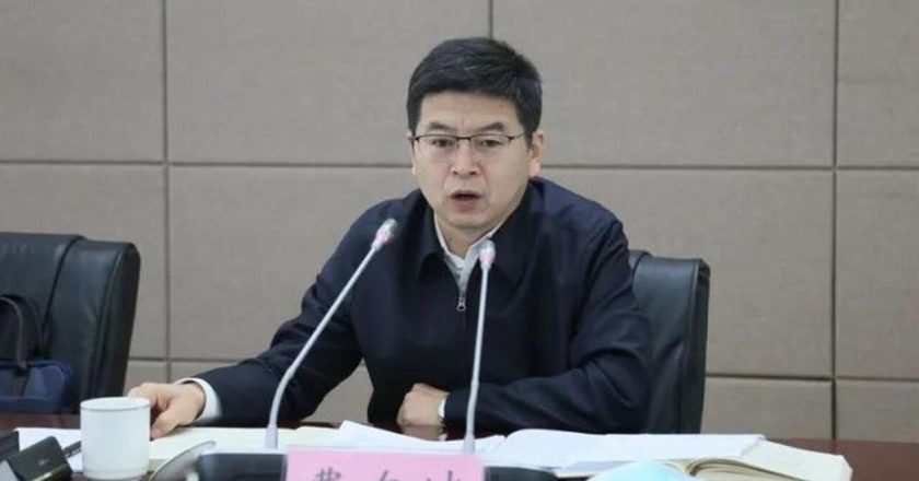 陆国家铁路局前局长费东斌收受巨额财物 遭提起公诉