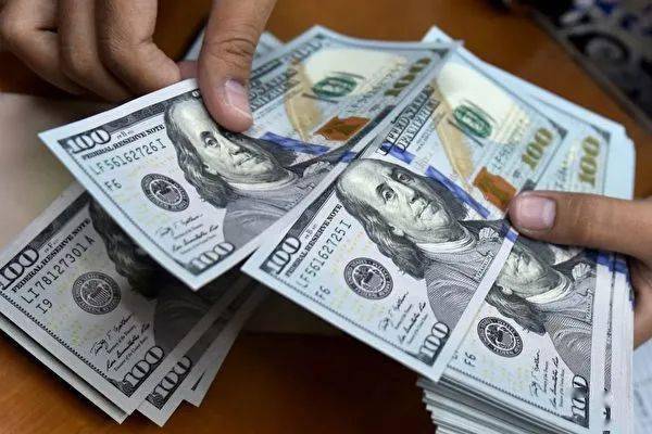 美国经济不稳！在家存多少现金才稳妥？专家这样说……_搜狐网