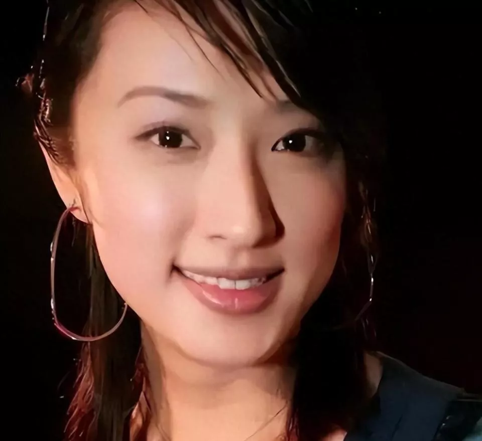 藏得太深!王志文妻子身份曝光,竟是大家熟知的她
