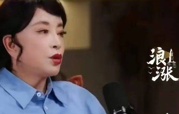 75岁刘晓庆自曝不生孩子原因！透露年轻时曾渴望生育