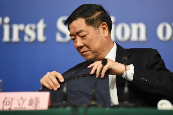 习心腹何立峰的学弟被捕