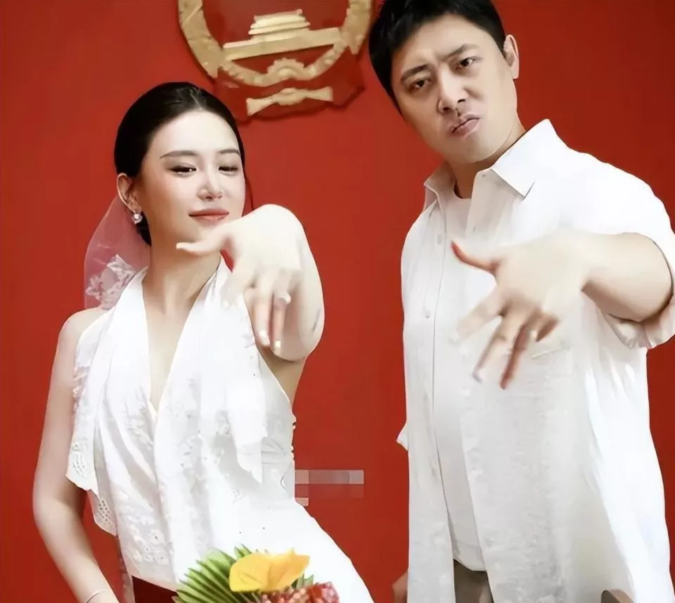 知名演员被曝出轨！恋爱13年，有8年脚踏两条船