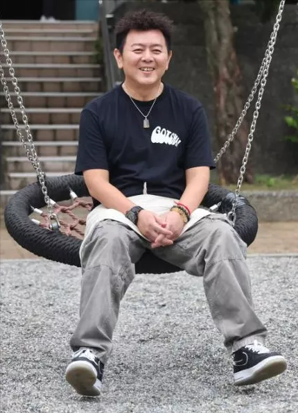 庹宗康一家移民美国关岛，叹台湾房价太贵