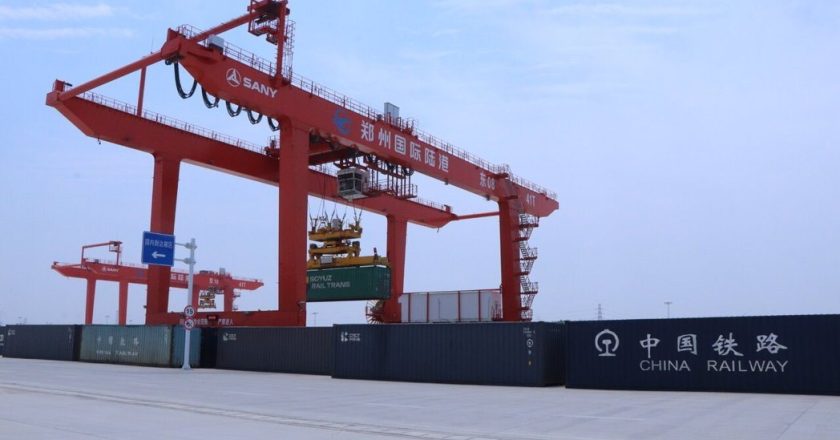 发运超30万辆！郑州国际陆港打造专属通道 让比亚迪「出厂即装车」