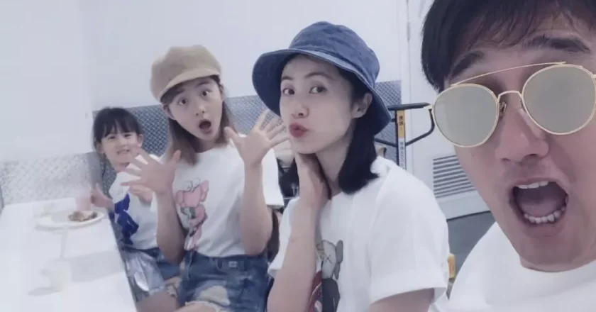孙莉罕晒3娃：多多给家人做西餐，多妹美又酷