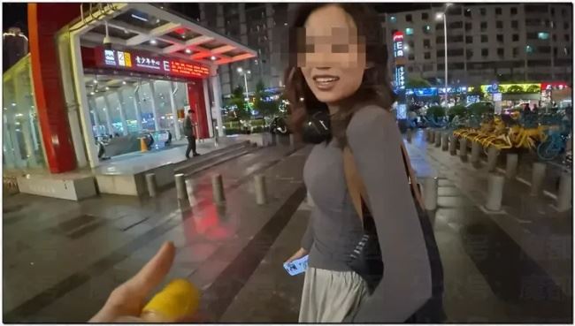 英网红炫耀1天拿下中国美女 开房片疯传 网炸锅 英网红炫耀1天拿下中国美女 开房片疯传 网炸锅