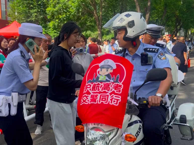 高考,一场被包装成考试的国家保密工程