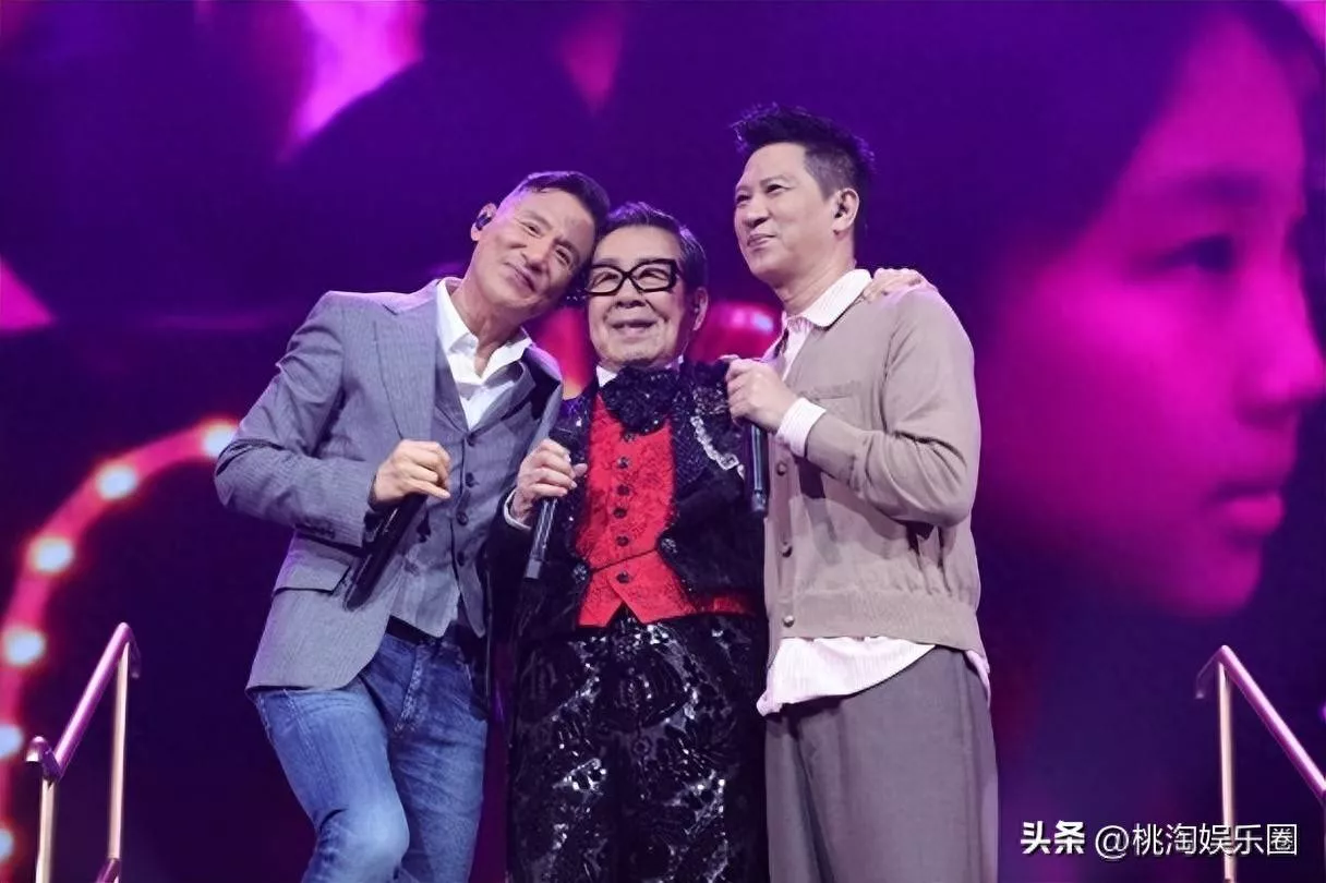 94岁胡枫红馆开唱破吉尼斯纪录,半个香港娱乐圈前往捧场