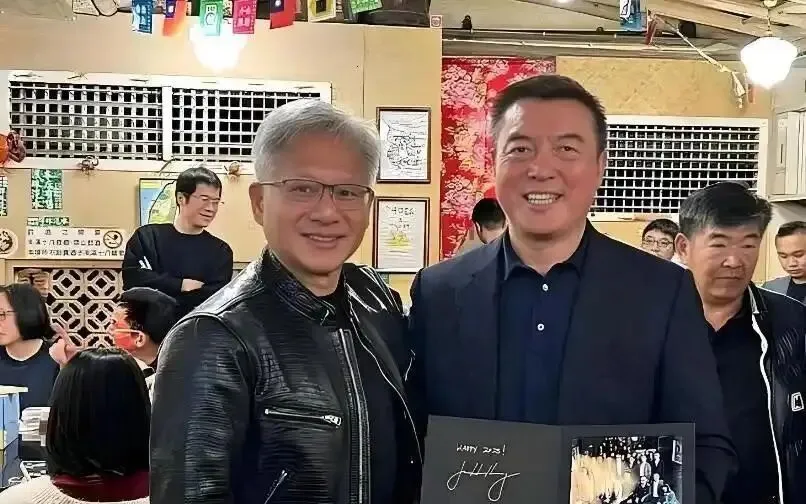 女网红曝光3000亿董事长 原配的反击杀疯了