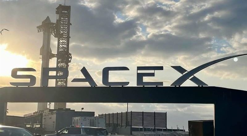 SpaceX上市前夜,最疯狂的投资故事出现了