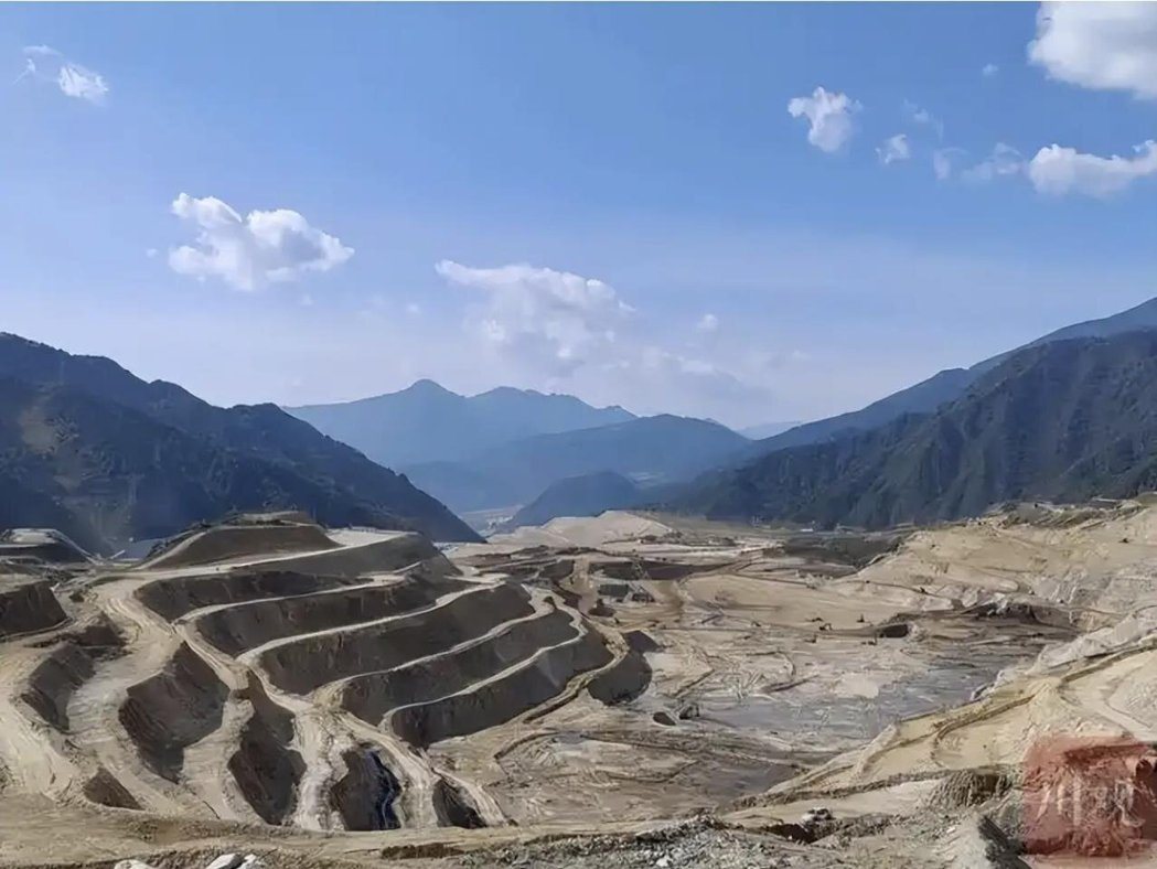 大陆在川习会后,于四川冕宁县的牦牛坪矿区,又发现一处世界级的轻稀土矿。(微博照片... 大陆在川习会后,于四川冕宁县的牦牛坪矿区,又发现一处世界级的轻稀土矿。(微博照片...
