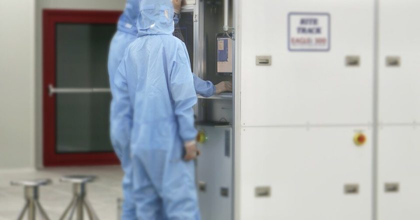 抢占AI光通讯商机 陆企入局「MT插芯」等细分赛道寻国产替代空间