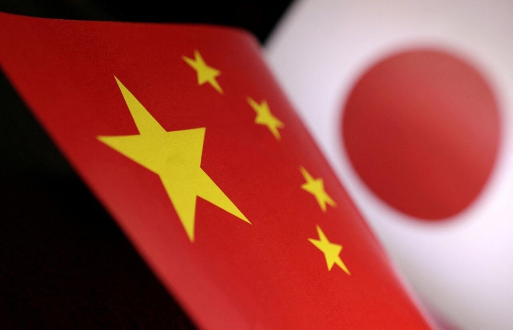 在中日关系紧张之际,日媒消息指出,日本商工会议所(简称日商)将时隔8年单独派团访... 在中日关系紧张之际,日媒消息指出,日本商工会议所(简称日商)将时隔8年单独派团访...