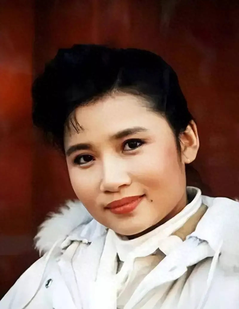 李娜出家已28年:80岁老母亲含泪陪她住寺庙