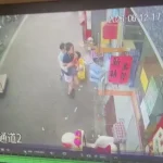 3岁男童小区大堂内玩耍时，被大理石桌砸中身亡