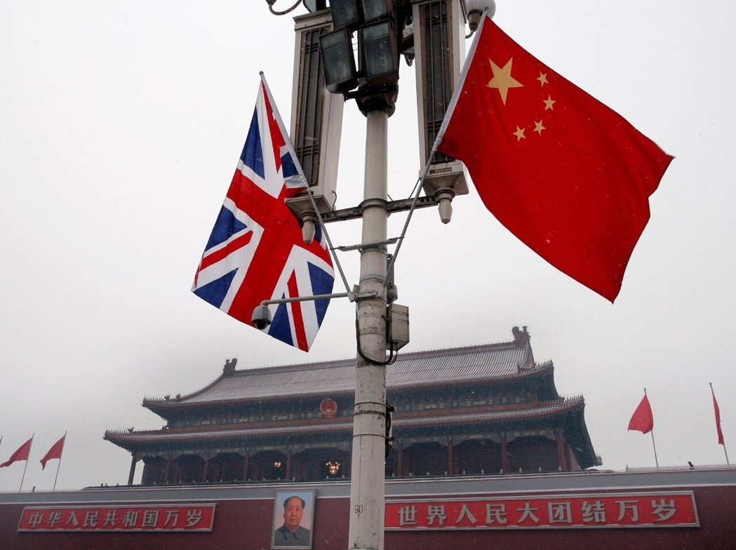 英国政府以向俄罗斯提供关键军事装备为由,宣布对一些国家实体及个人祭出新一轮制裁,... 英国政府以向俄罗斯提供关键军事装备为由,宣布对一些国家实体及个人祭出新一轮制裁,...