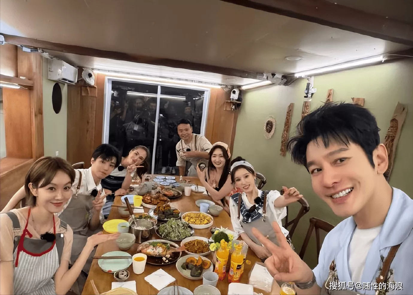 中餐厅十周年阵容官宣,王俊凯回归任副店长,昆凌首常驻经营综艺