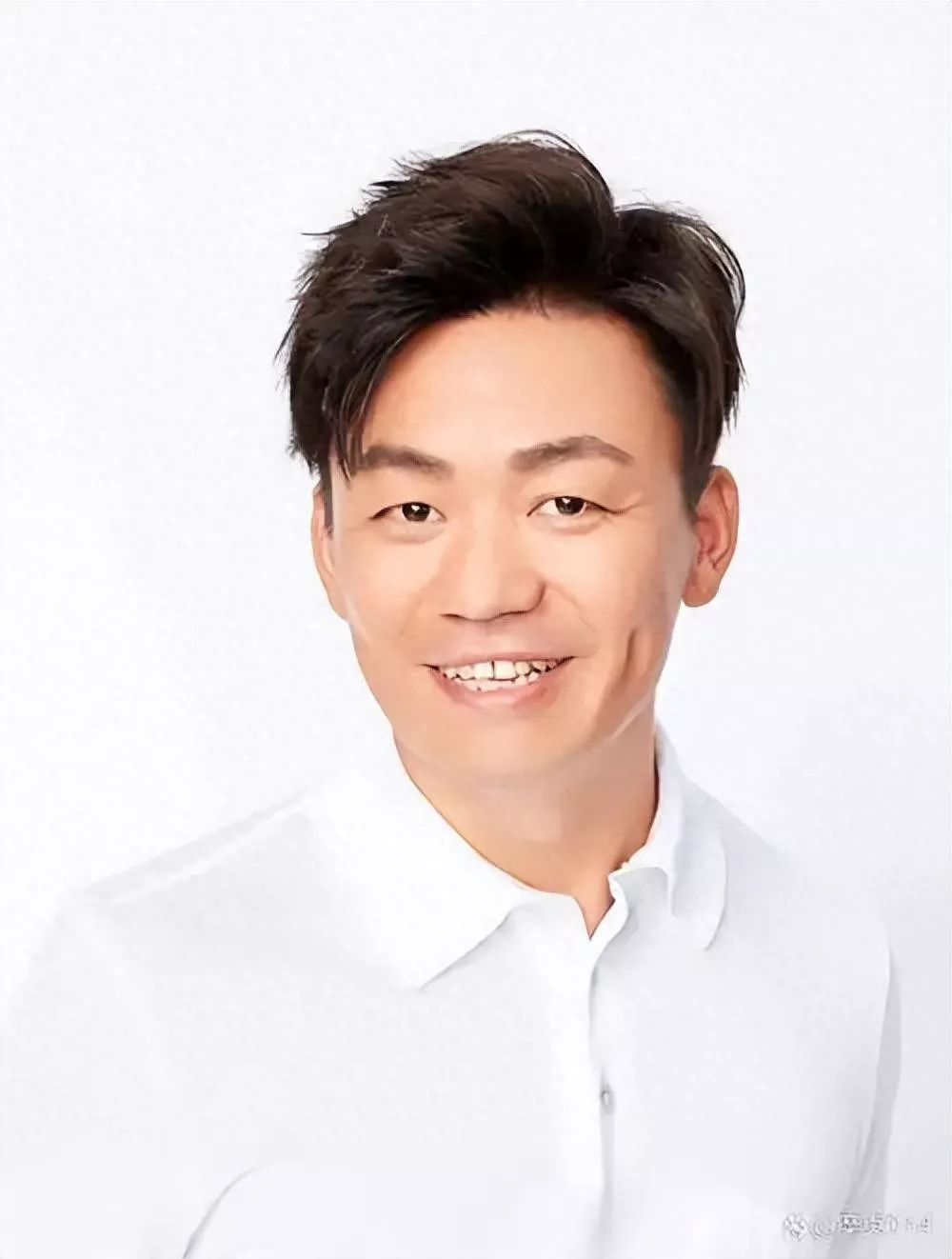 与马蓉离婚 9 年后,42 岁王宝强宣布喜讯,和贾玲是同类人